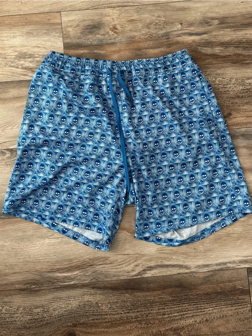 Robert Graham Swim Trunks Shorts Men XL Blue Skull Print Compression Lined Surf